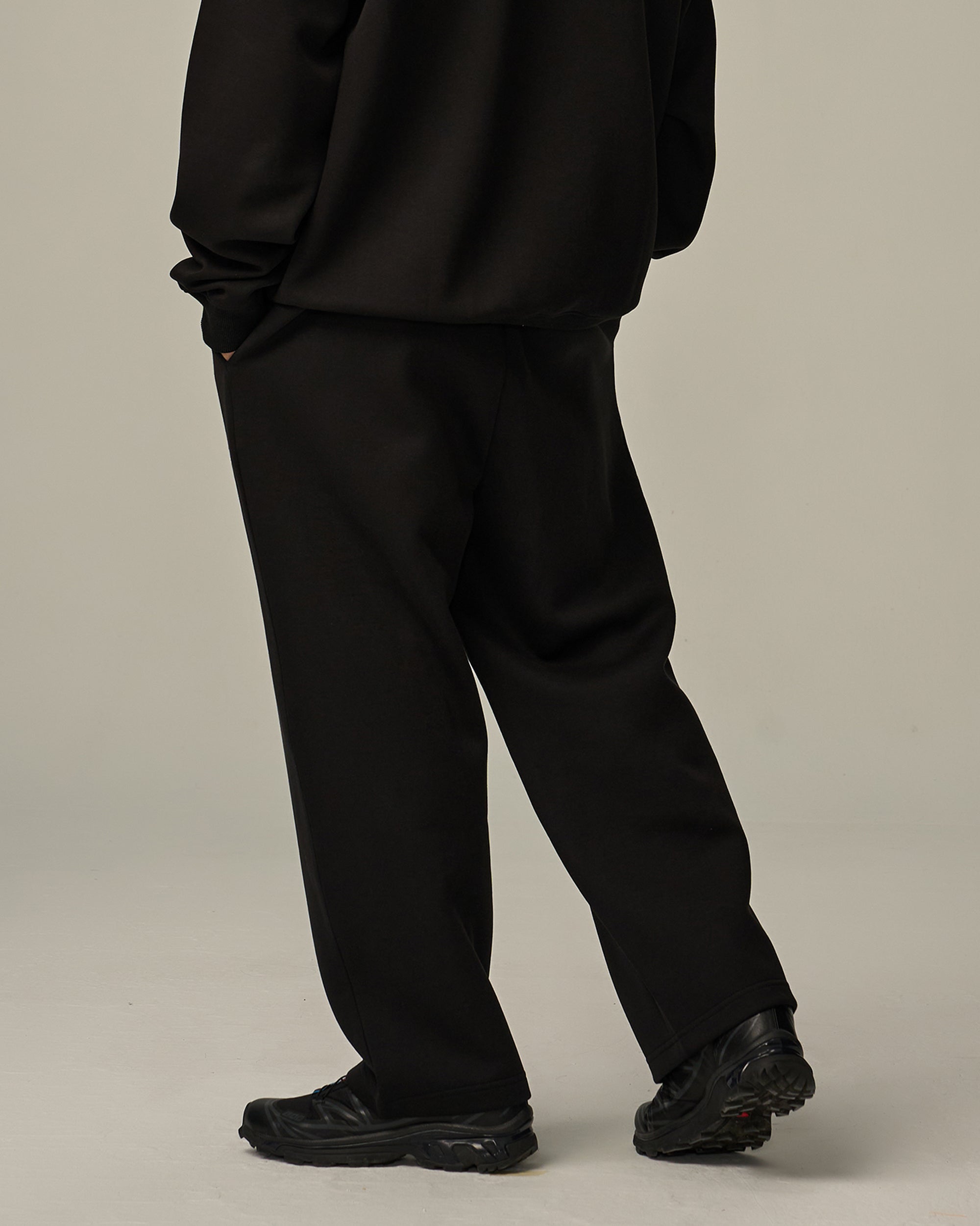 color_Black