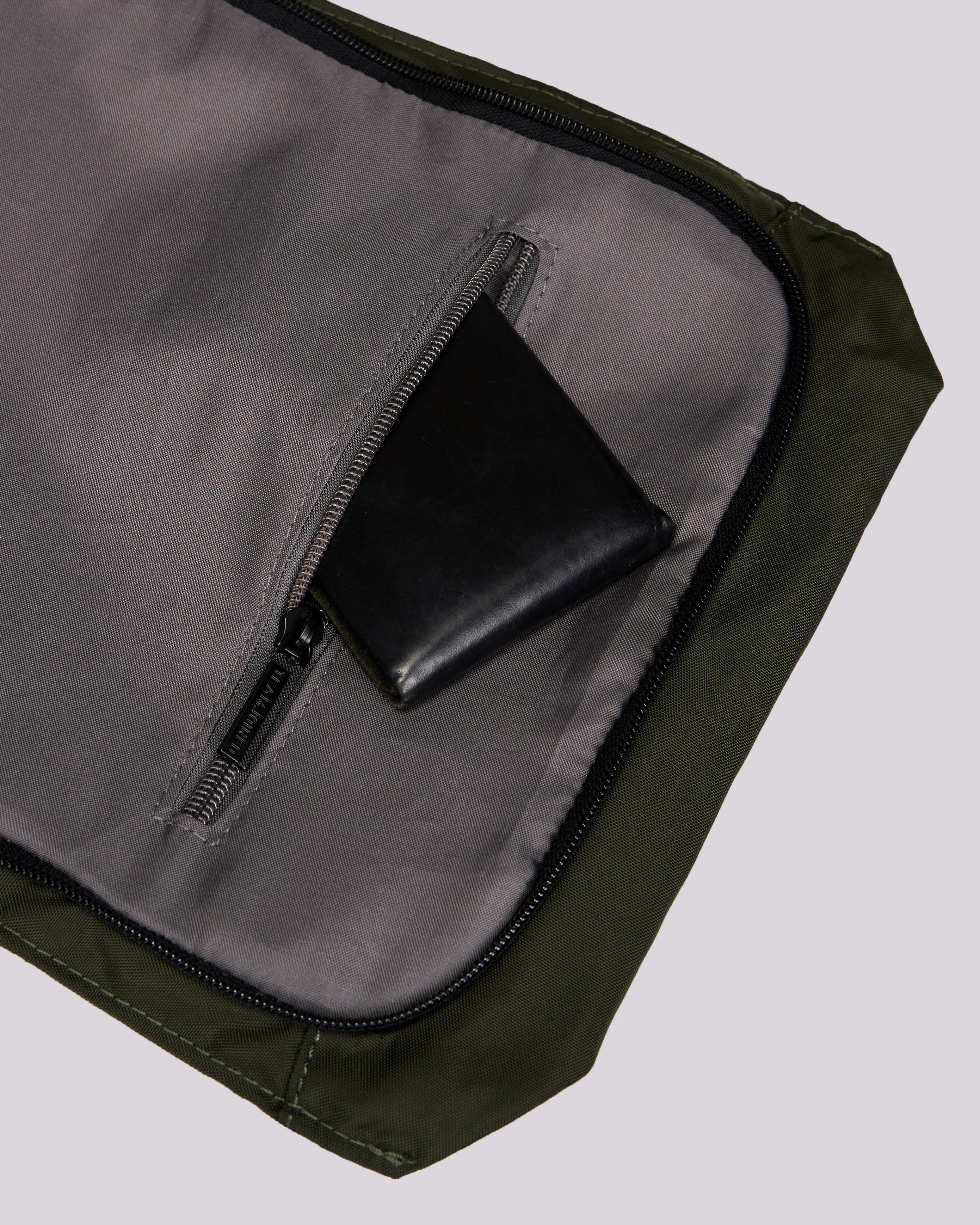 color_army green