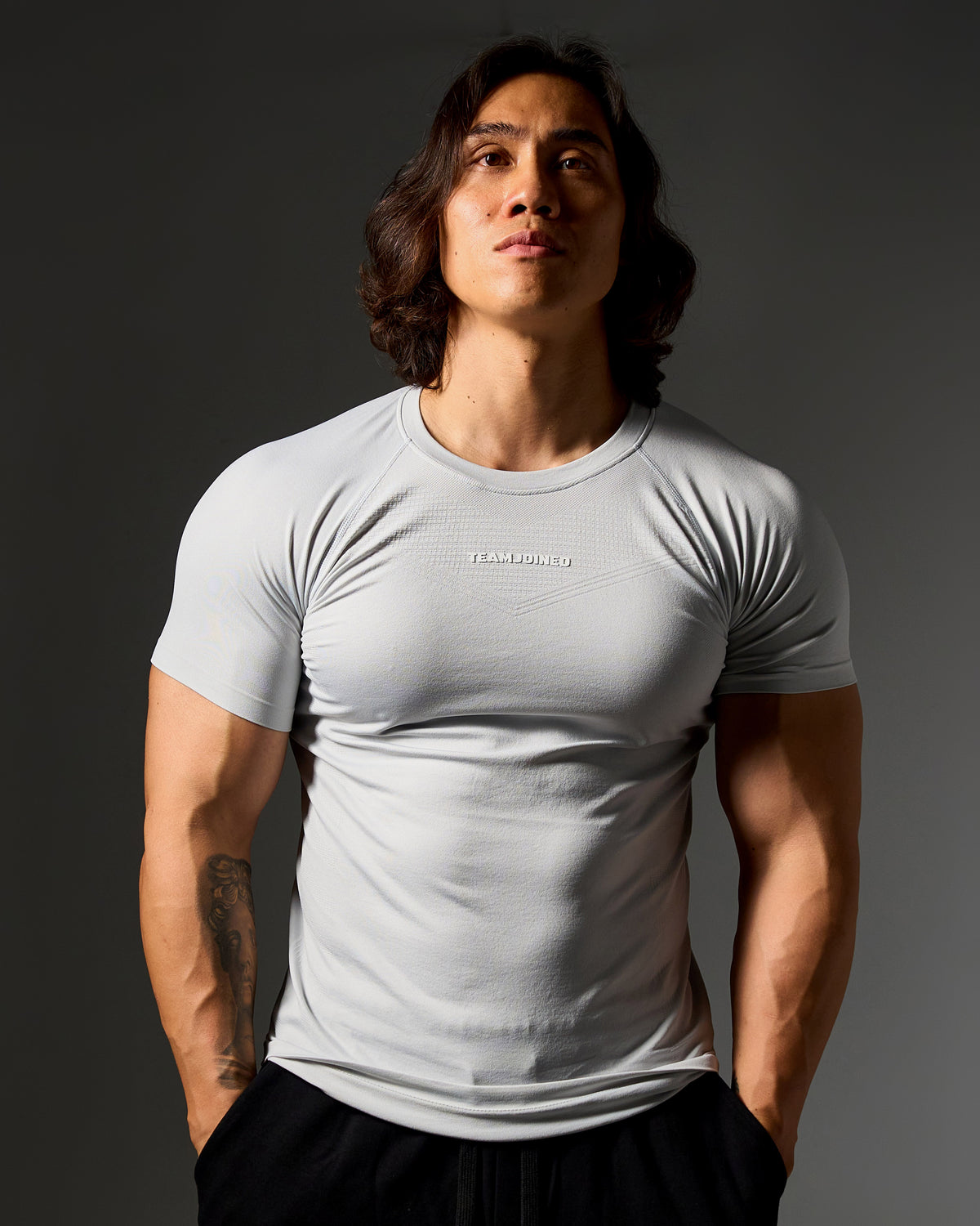 Vector Seamless Form-Fit Top