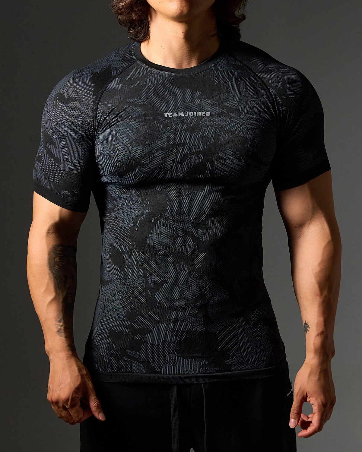 Camo Seamless Form-Fit Top