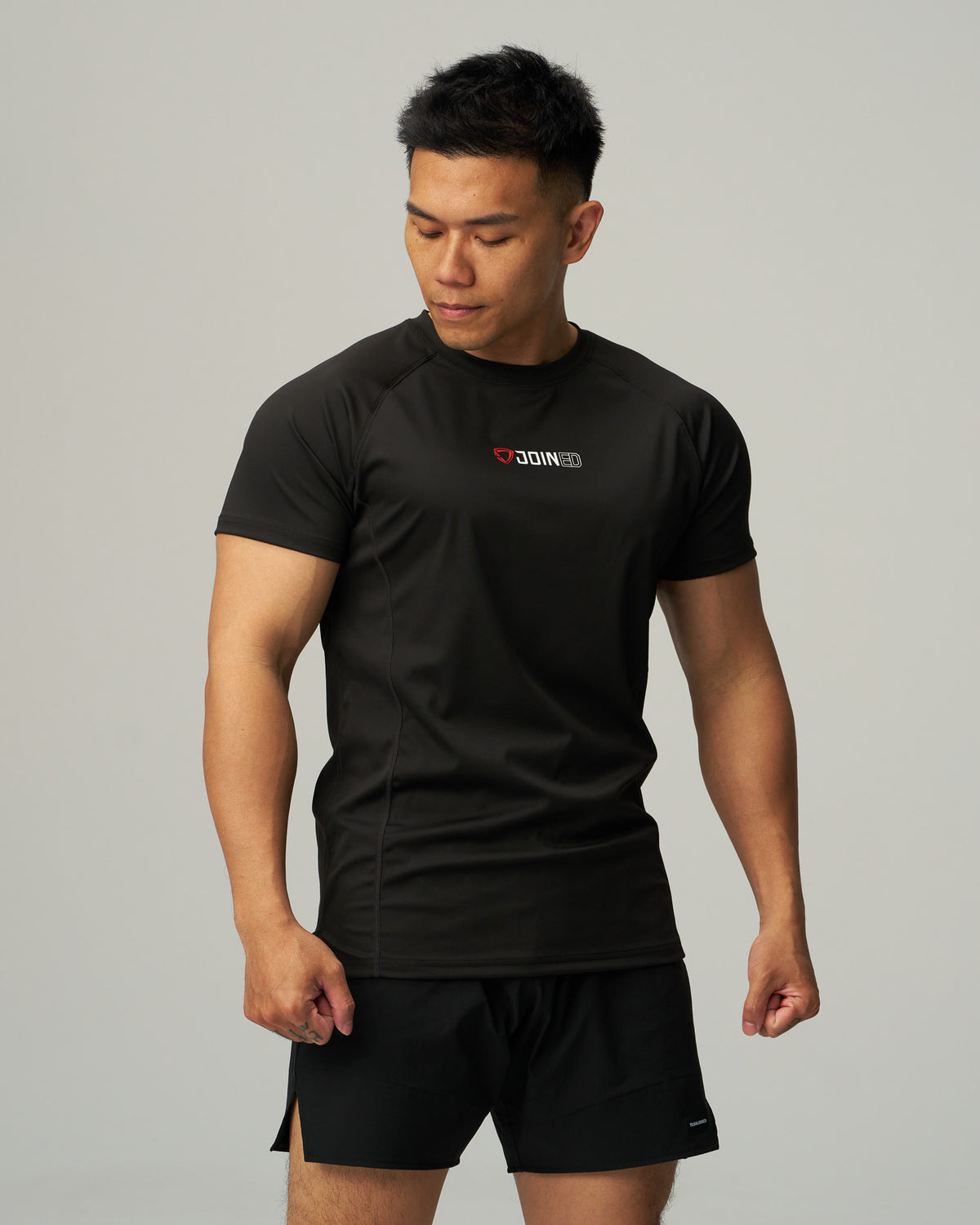 Full Logo Form-Fit Top